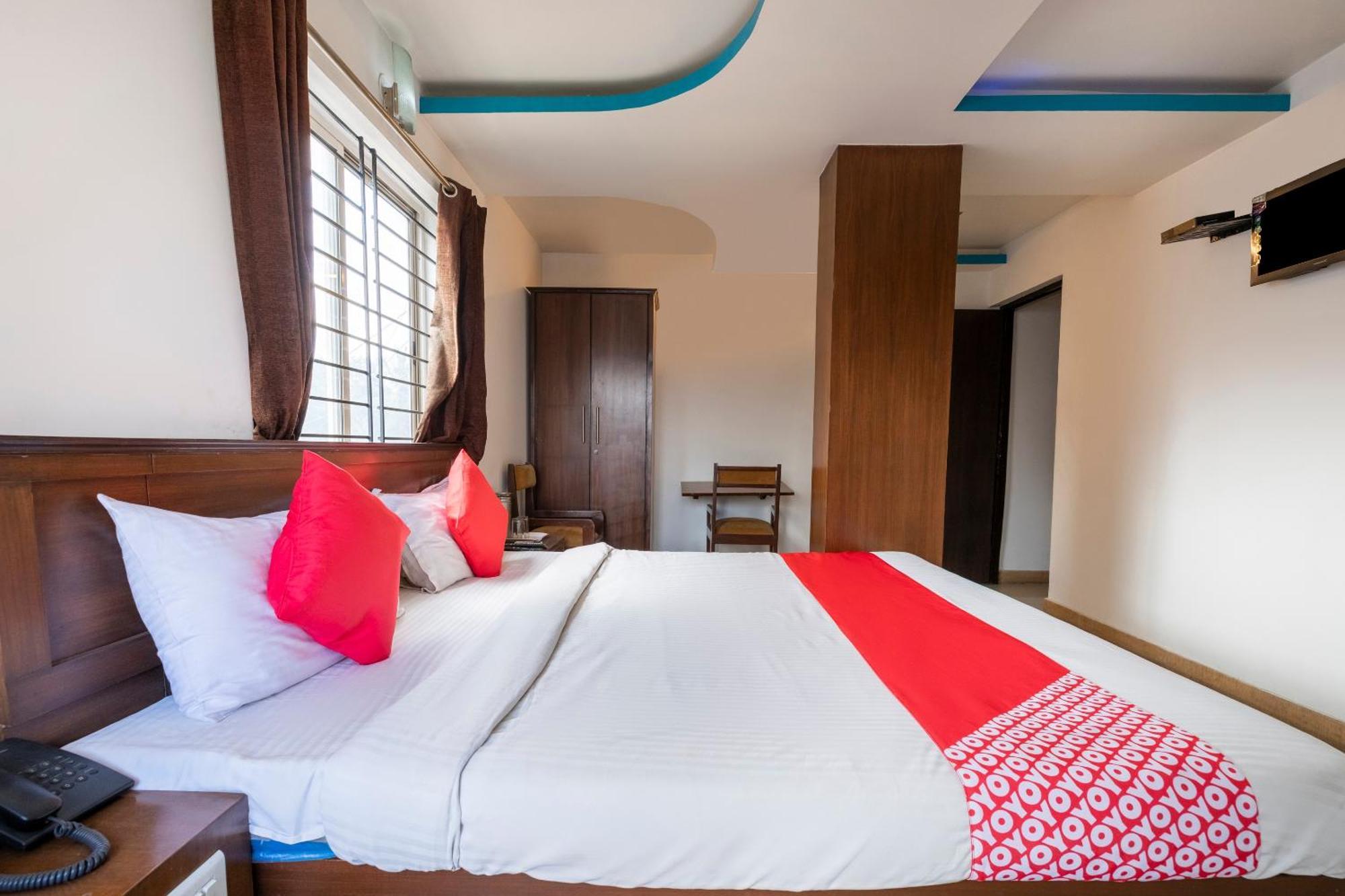 71863 The Red Velvet Opposite Novel Office Marathahalli Bridge. Bangalore Exterior foto