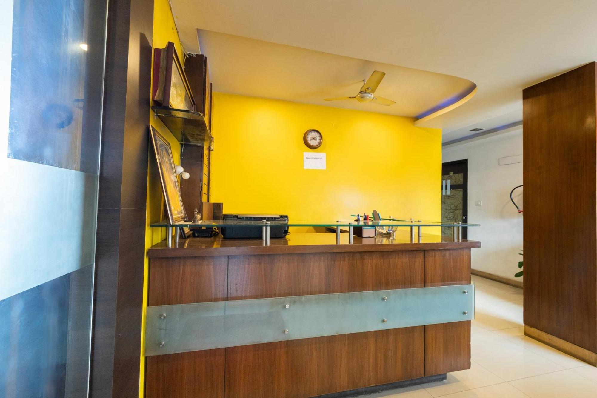 71863 The Red Velvet Opposite Novel Office Marathahalli Bridge. Bangalore Exterior foto